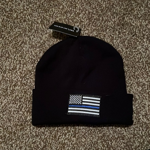 thin blue line Other - NWT thin blue line USA winter hat.